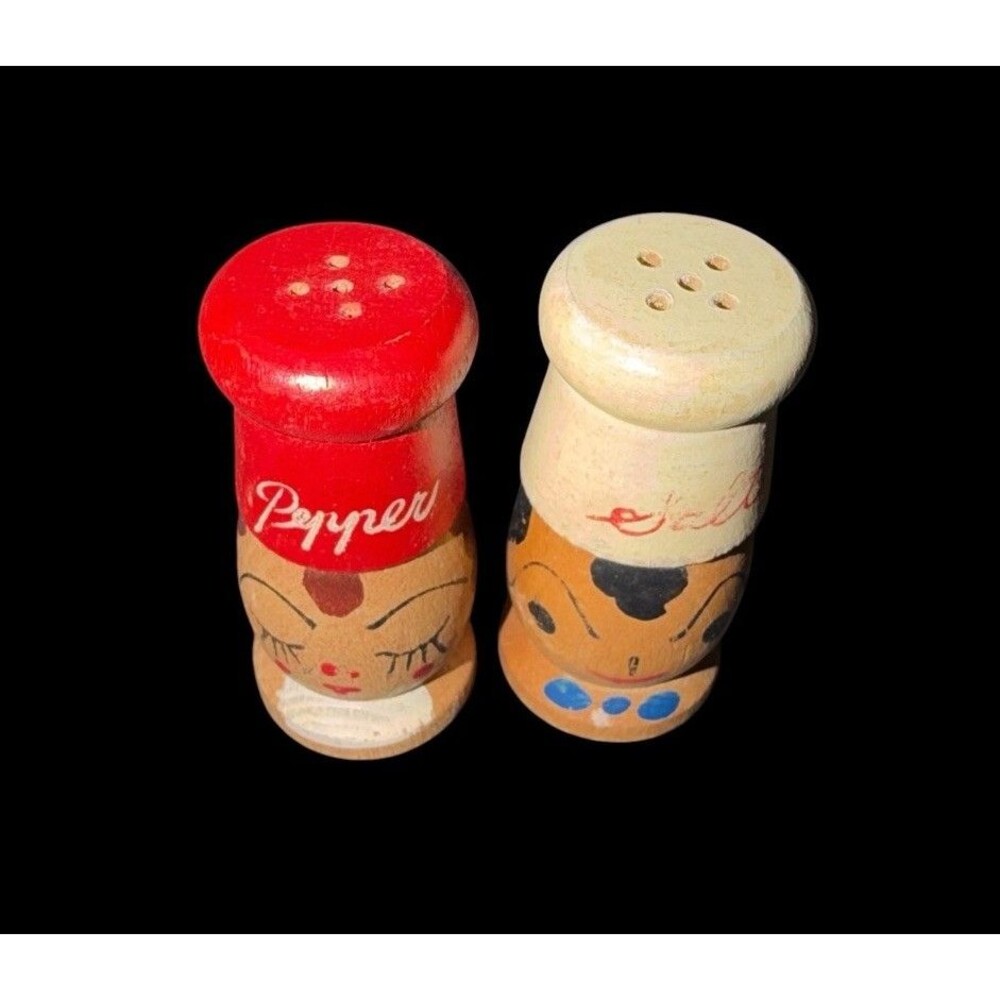 Vtg Wooden “Salt & Peppy” Shaker Set Chef Face Made In Japan With Stopper 2”